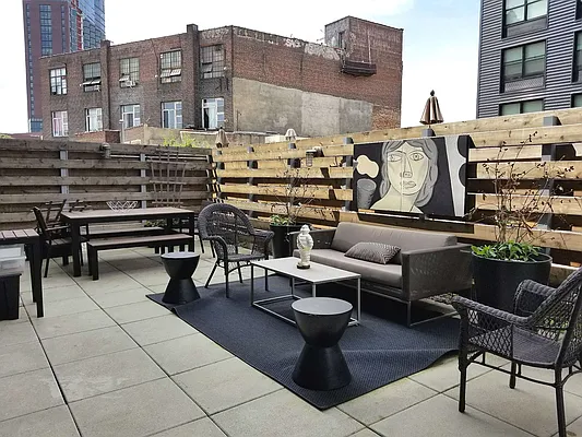 Rented by Domain Companies | media 24