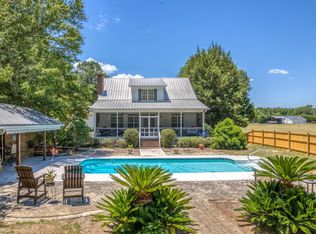 145 Meredith Dr, Eutawville, SC 29048