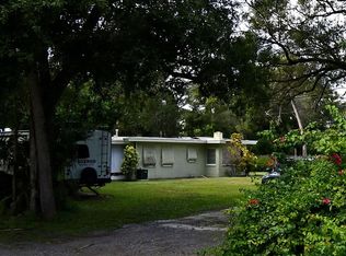 904 W 2nd St, Fort Pierce, FL 34982