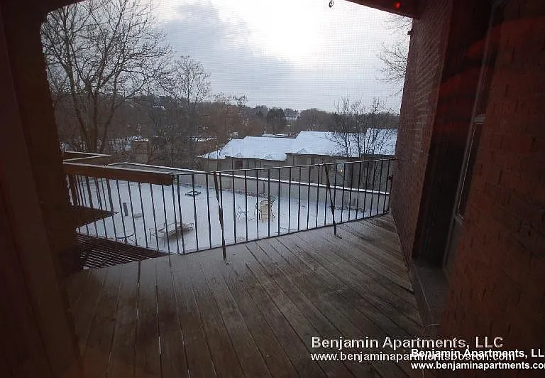 310 Tappan St #10 — Photo 9