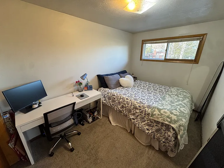 1337 NW Hall Dr — Photo 8