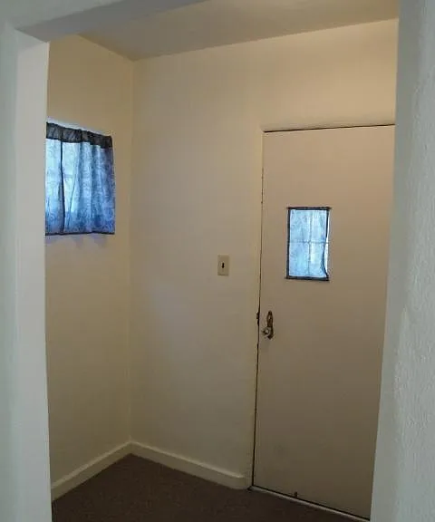 819 Grace Ave — Photo 4