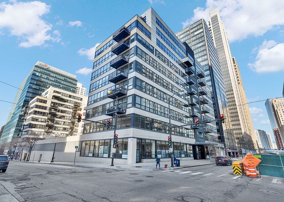 1st image of 130 S Canal St APT 401