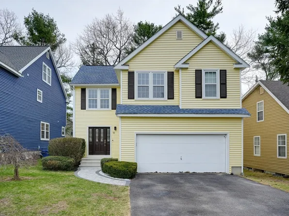 18 Lilac Cir, Marlborough, MA 01752