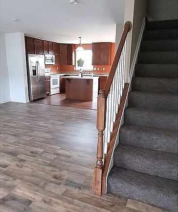 5th image of 244 Morlatt Ln