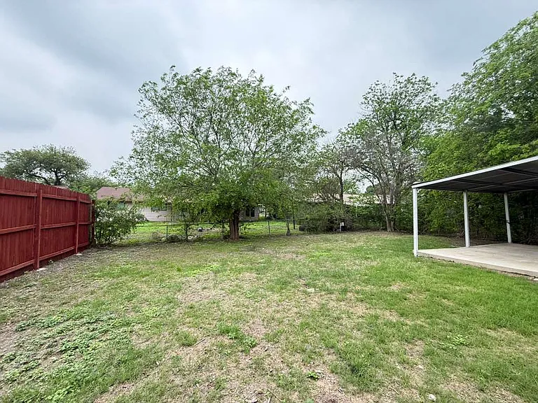 7318 Glen Trl — Photo 15