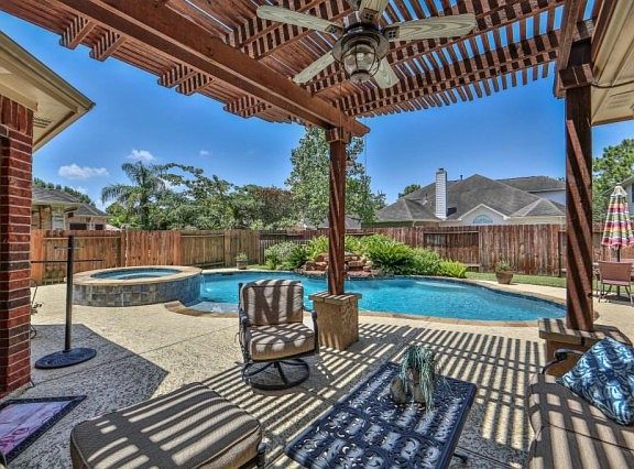 3rd image of 11227 Velvet Grass Ln