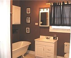 Large bath - seperate tub & shower