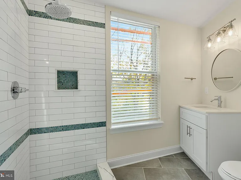 511 Gorgas Ln #C — Photo 7