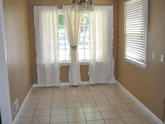 5th image of 952 12th St