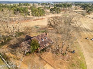 617 S Wedgewood Rd, Starkville, MS 39759