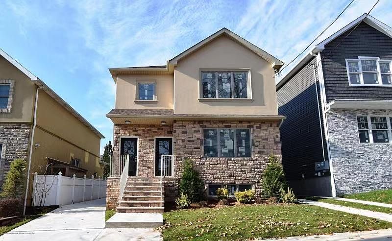 1st image of 36 Dorothea Pl