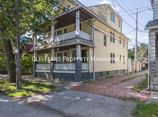 1870 Randall Rd UNIT 3, Cleveland, OH 44113