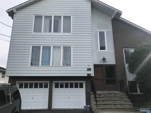 39 Kinzley St, Little Ferry, NJ 07643