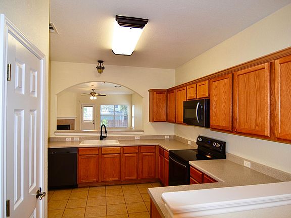 4th image of 9303 Brandts Wood St