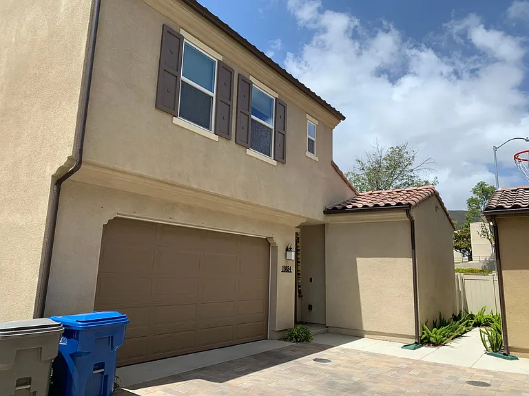 10854 Olivia Way — Photo 2