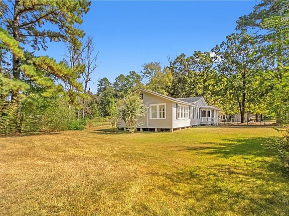 4th image of 327 Powell Dr