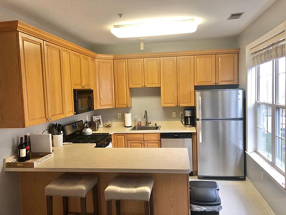 Kitchen/ Stainless Steel Appliances