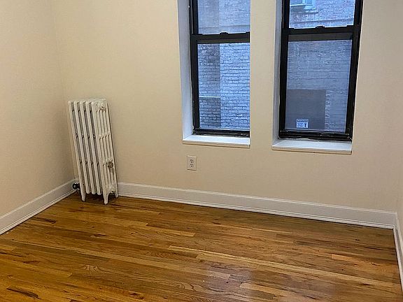 2nd image of 223 13th St APT 8