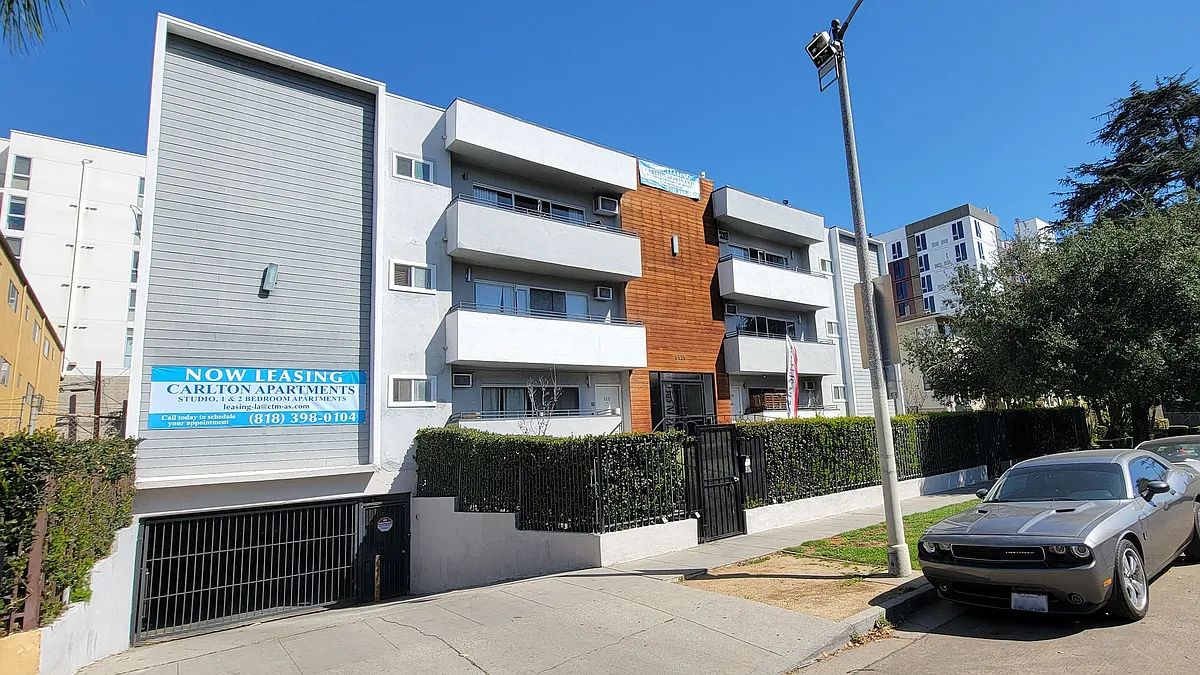 Building Photo - The Carlton