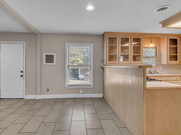 5th image of 5321 Palmer Dr