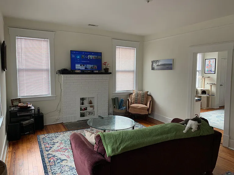 701 E 39th St #D — Photo 7