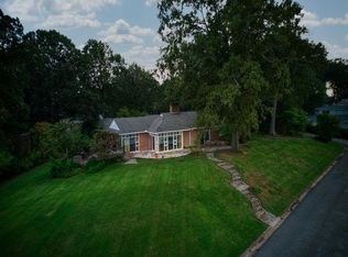 1701 Pickwick Lake Dr, Sheffield, AL 35660