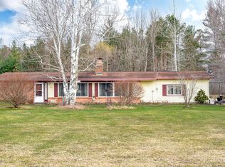 275 E Saginaw Rd, Sanford, MI 48657