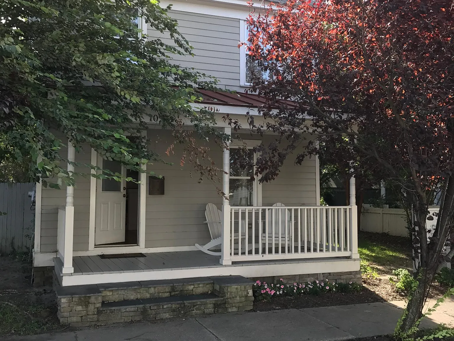 2 bed, 1068 sqft, $1,650 — Photo 2