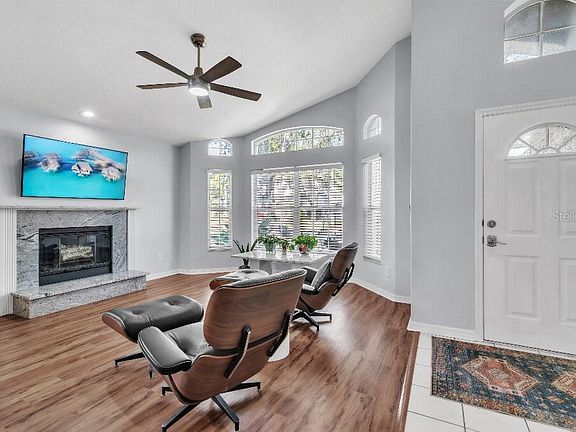 4th image of 4932 Ridgemoor Cir