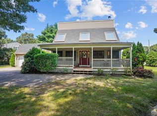 3 Acacia Ct, Coventry, RI 02816