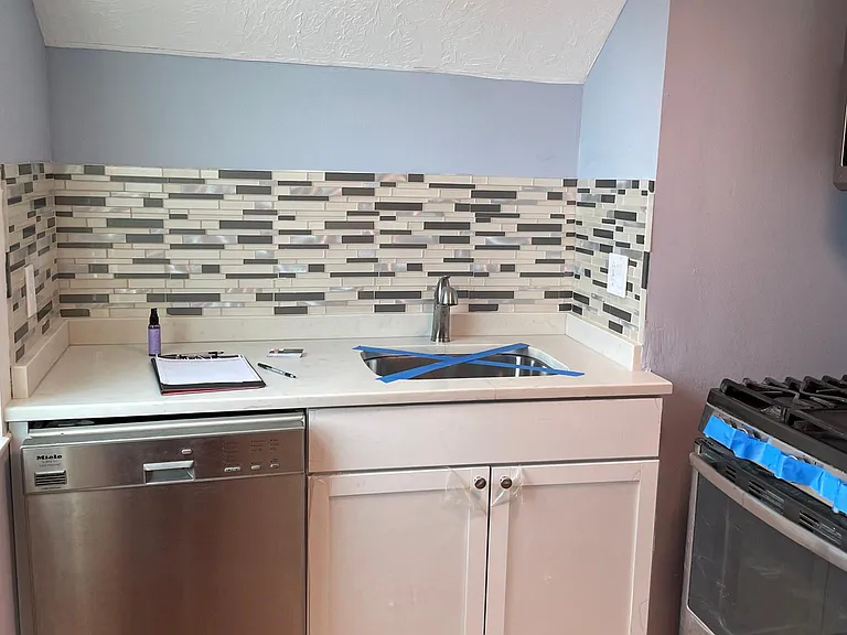 6 Windsor St #6 — Photo 2