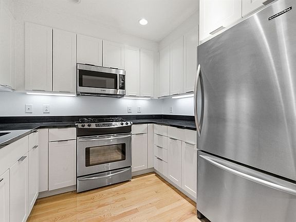 5th image of 80 Broad St Unit 302