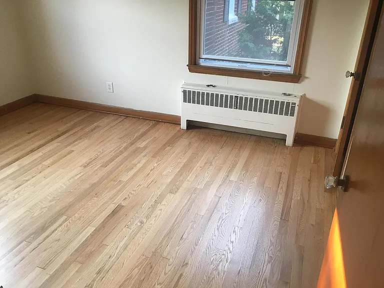 225 E Henry Clay St #1 — Photo 16