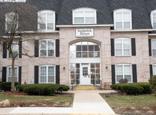 820 Lincolnway W APT 206, Mishawaka, IN 46544