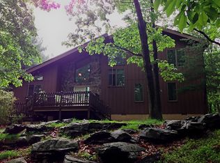 318 Juniper Ct, East Stroudsburg, PA