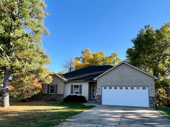 337 Elm Ln, Petersburg, IL 62675