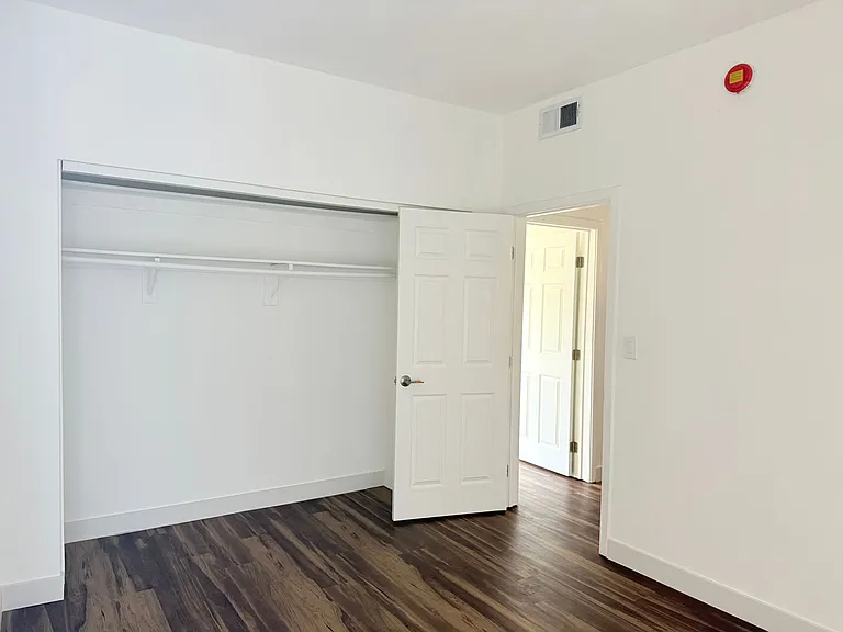 8715 Burton Way - Urban Feel Charming 2 bed 2 bath — Photo 17