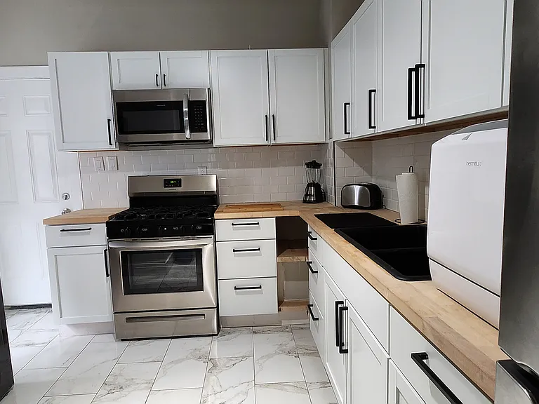 1912 Wilcox St #1 — Photo 9