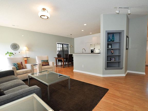 4th image of 6624 Wedderburn Dr