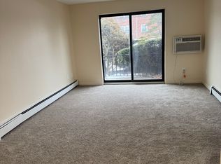 4 Washington St APT 2, Methuen, MA 01844