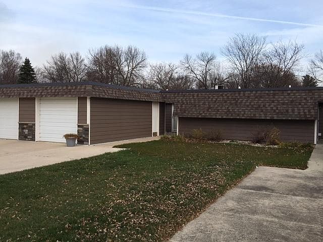 1st image of 1306 Country Club Dr Unit 3