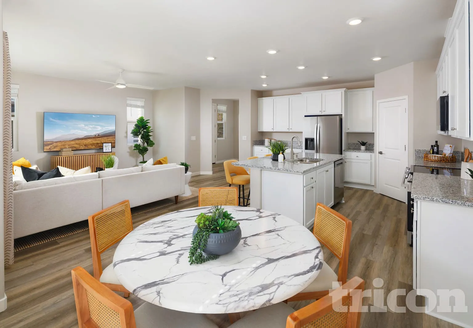 8221 Perla Way Sacramento CA — Photo 4