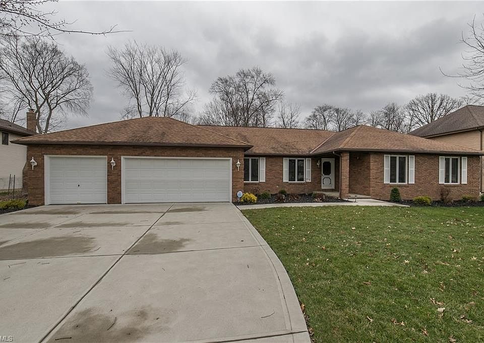 1st image of 8901 Wildwood Dr