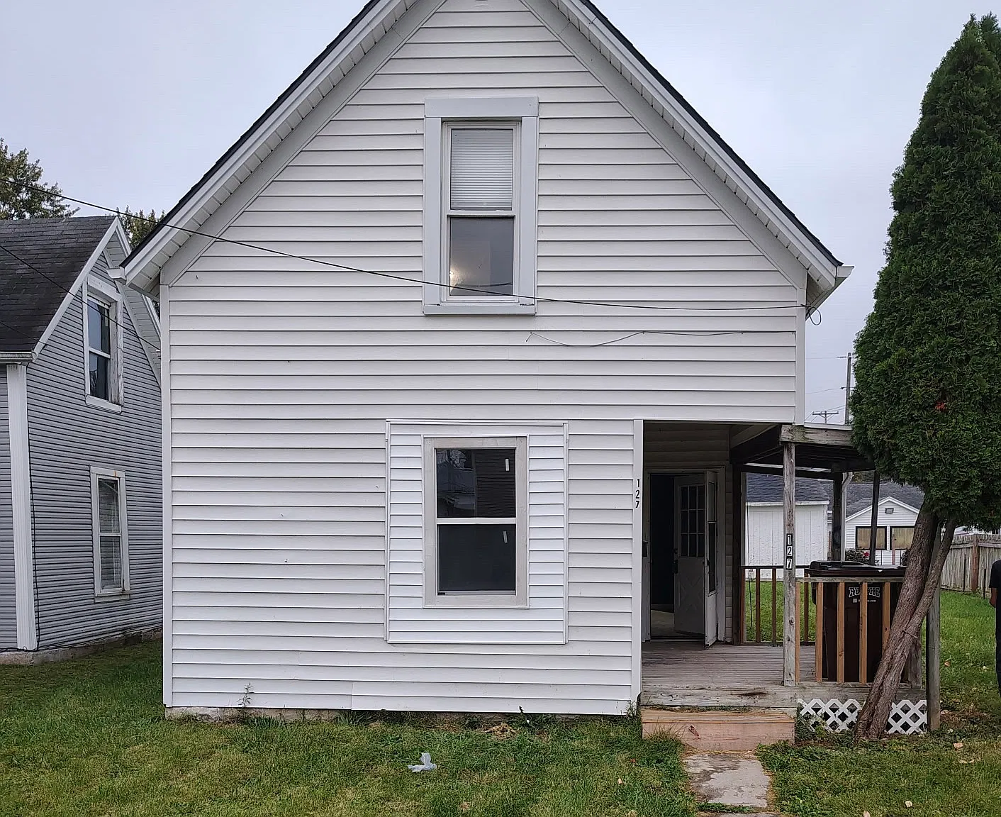 2 bed, 1000 sqft, $1,300 — Photo 1