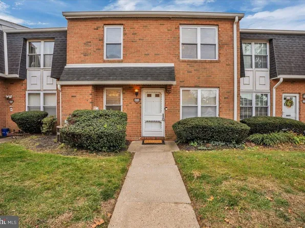 2034 Harbour Dr, Palmyra, NJ 08065