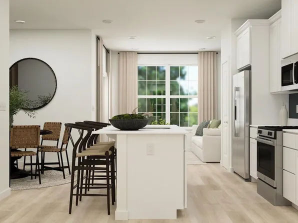 68 Morgans Mill Rd, Sicklerville, NJ 08081