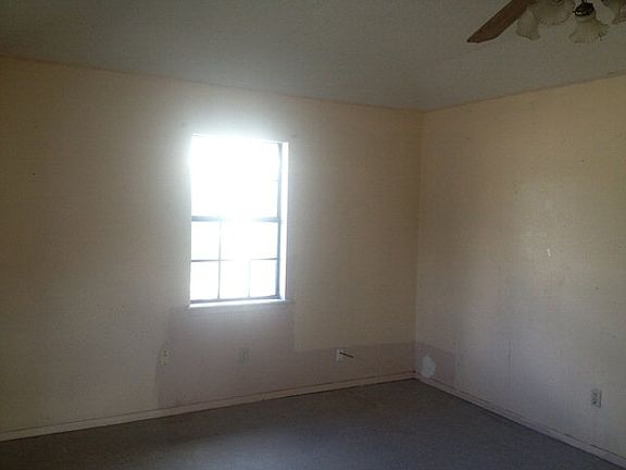 5th image of 65 El Valle Dr