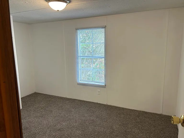 753 James St #23 — Photo 9