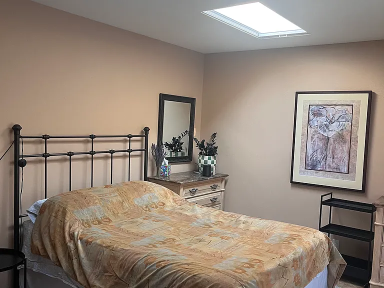 Quail Run Dr NE — Photo 1